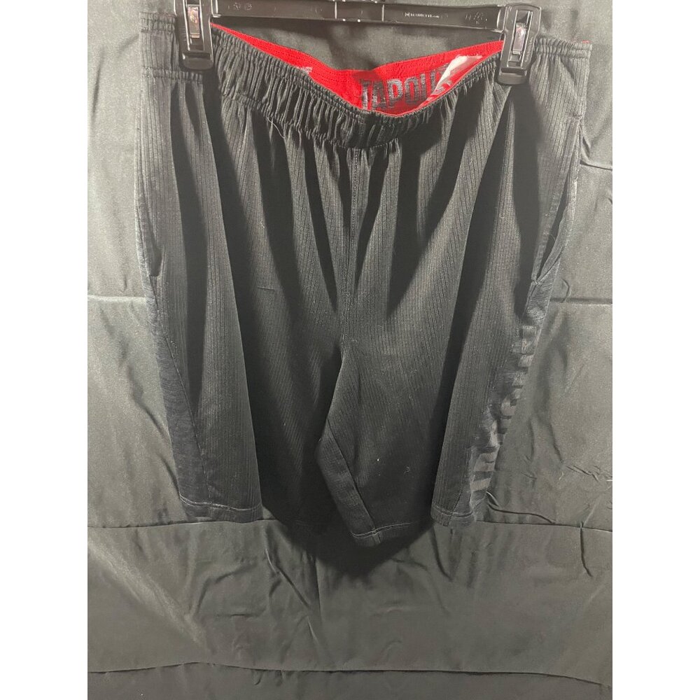 Tap Out gym shorts size Large